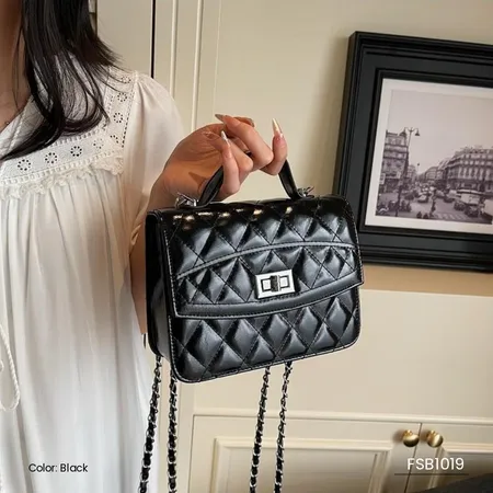 Aria Luxe Women’s Shoulder Bag